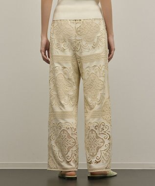 GRACE CONTINENTAL パネル刺繍パンツ キナリ