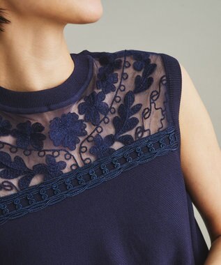 GRACE CONTINENTAL フラワーコードニットトップ ネイビー