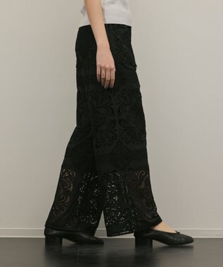 GRACE CONTINENTAL パネル刺繍パンツ ブラック