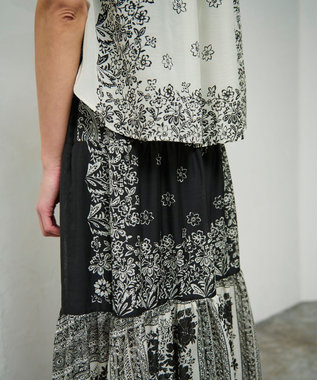 GRACE CONTINENTAL バンダナティアードスカート ブラック