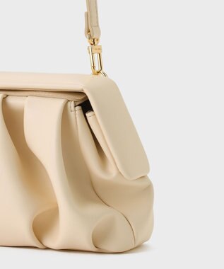 GRACE CONTINENTAL Themoirè White ホワイト