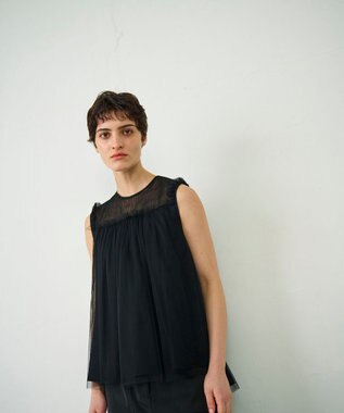 GRACE CONTINENTAL チュールノースリーブ トップ ブラック