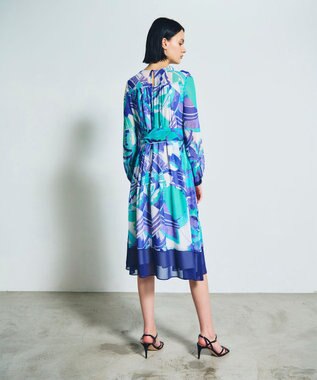 GRACE CONTINENTAL アールデコリゾートプリントワンピース ブルー