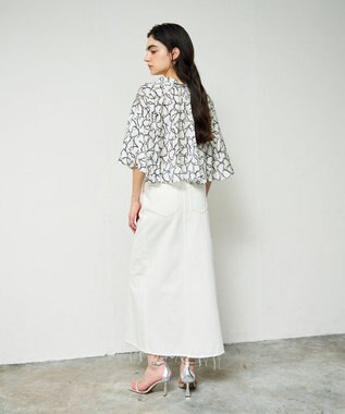 GRACE CONTINENTAL ラインハートケープブラウス ホワイト