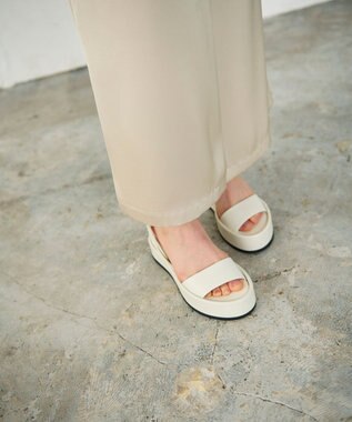 GRACE CONTINENTAL サテンストレートスカート ベージュ