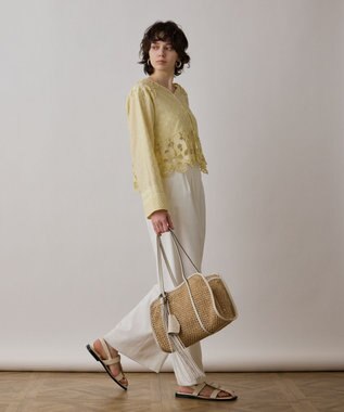 GRACE CONTINENTAL ORSETTOスクエアーバッグ ホワイト