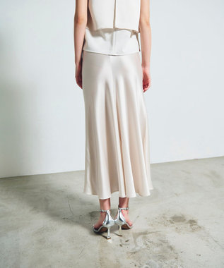 GRACE CONTINENTAL サテンバイアスロングスカート キナリ