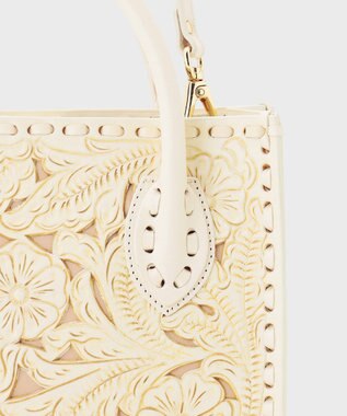 GRACE CONTINENTAL Square Cutbag エクリュ