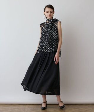 GRACE CONTINENTAL ドットオパールボウタイノースリーブ ブラック