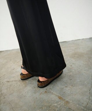 GRACE CONTINENTAL サテンストレートスカート ブラック