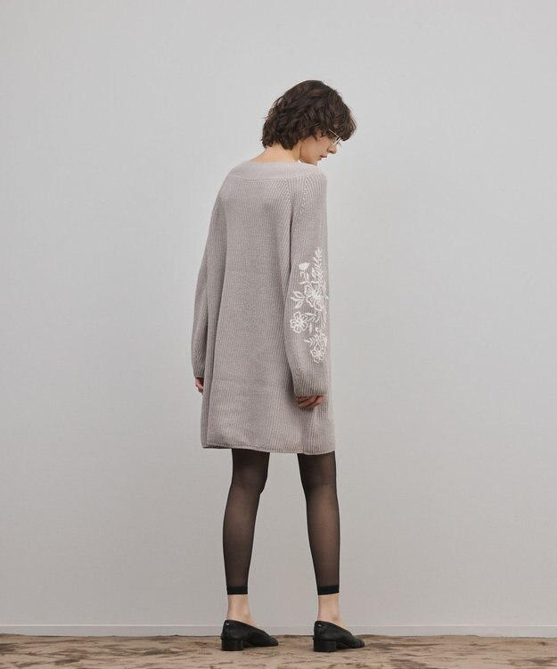 GRACE CONTINENTAL エンブロイダリーニットワンピース グレー