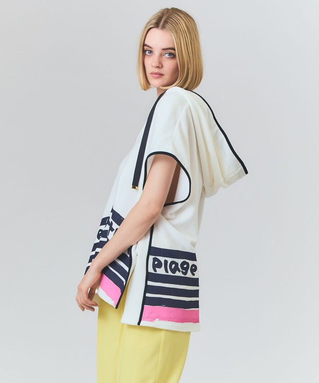 GRACE CONTINENTAL パイルポンチョフーディ ホワイト