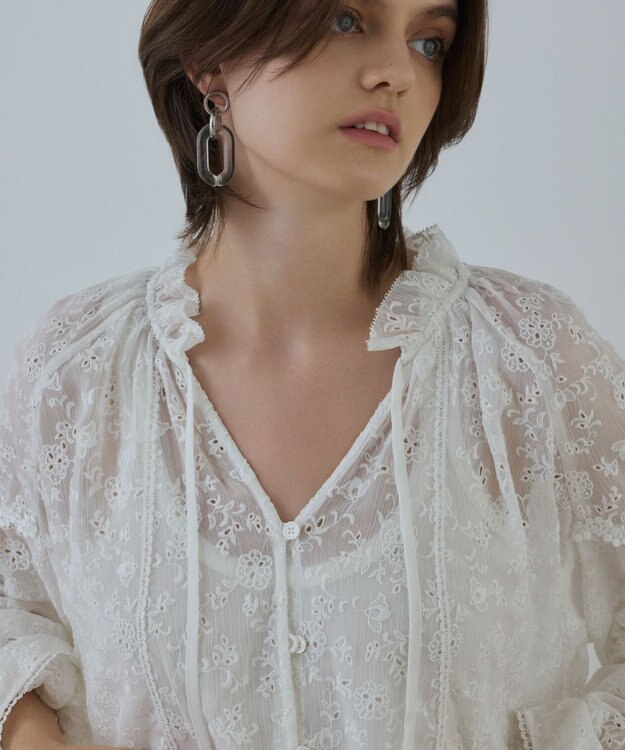 GRACE CONTINENTAL ヨウリュウembカフタンブラウス ホワイト