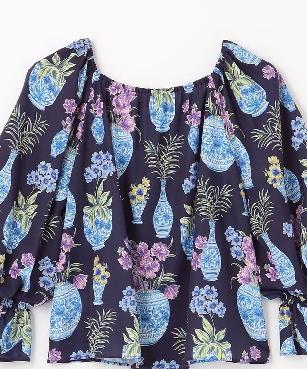 GRACE CONTINENTAL フラワーベースプリントトップ ネイビー