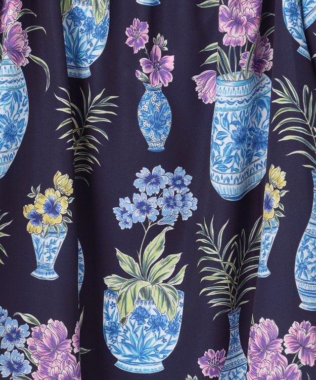 GRACE CONTINENTAL フラワーベースプリントトップ ネイビー