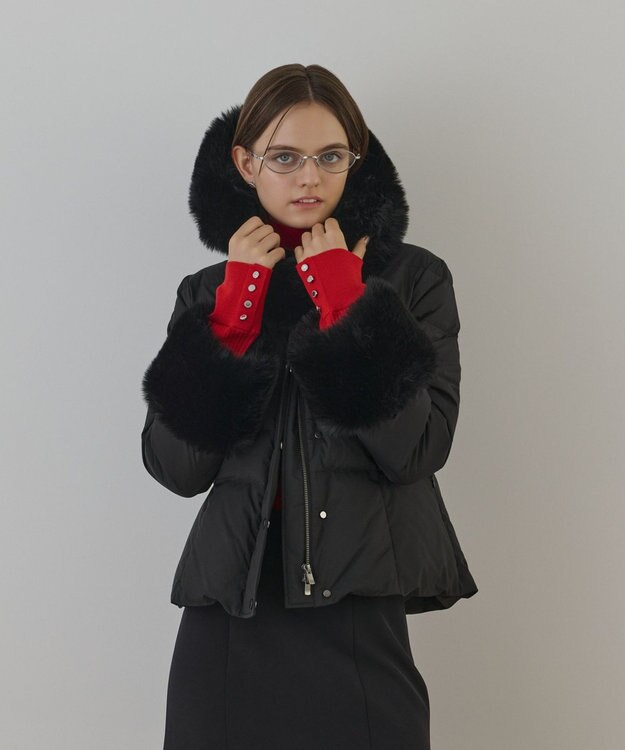 GRACE CONTINENTAL ブラックダウンジャケット ファーショートダウンジャケット / GRACE CONTINENTAL | GRACE
