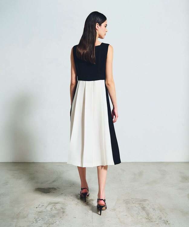 GRACE CONTINENTAL ラインバイカラードレス ホワイト