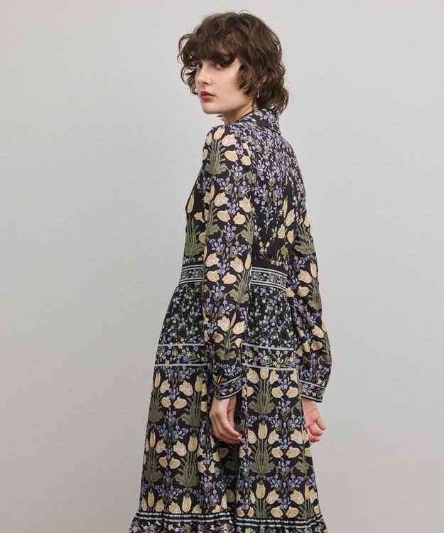 GRACE CONTINENTAL フラワーパターンプリントワンピース ブラック