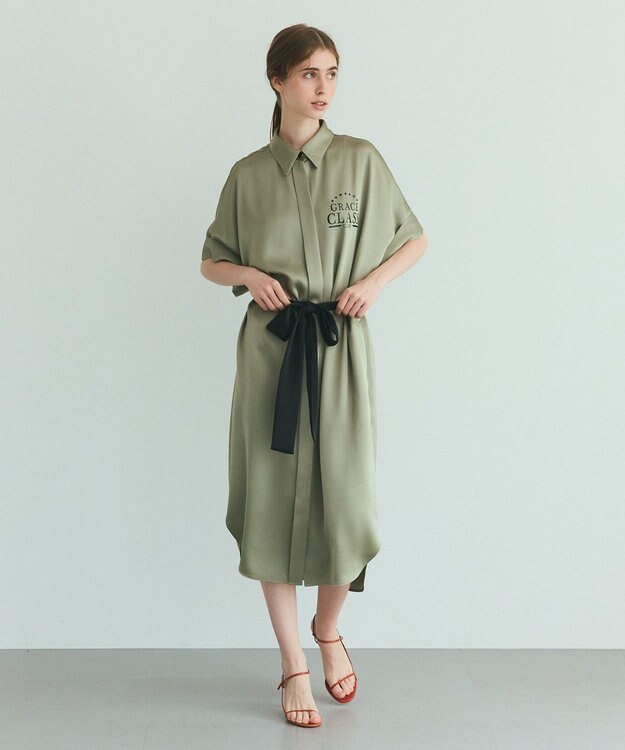 GRACE CONTINENTAL ダブルサテンシャツドレス カーキ