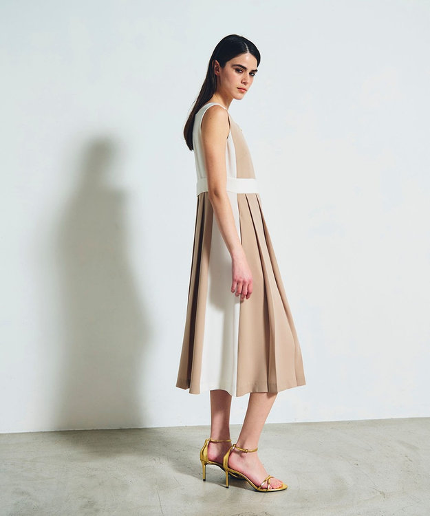 GRACE CONTINENTAL ラインバイカラードレス ベージュ