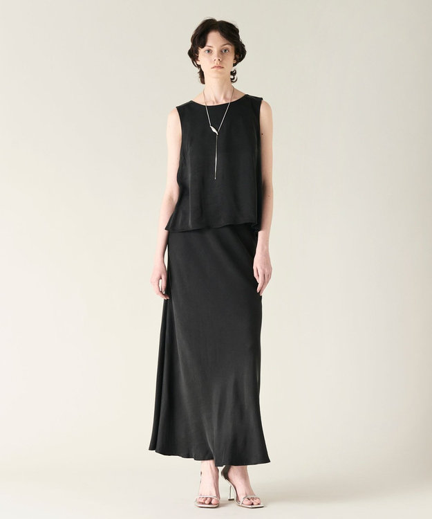 GRACE CONTINENTAL キュプラサテンフレアスカート ブラック