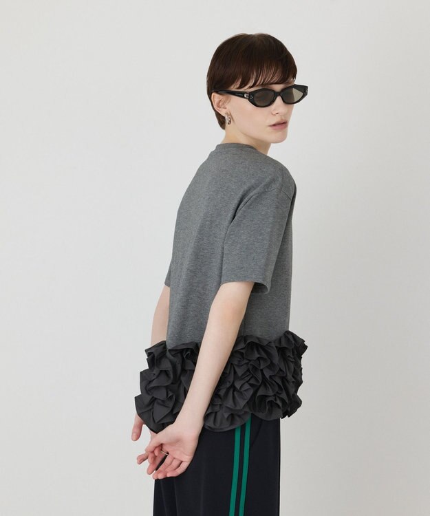 GRACE CONTINENTAL フリルヘムカットトップ グレー