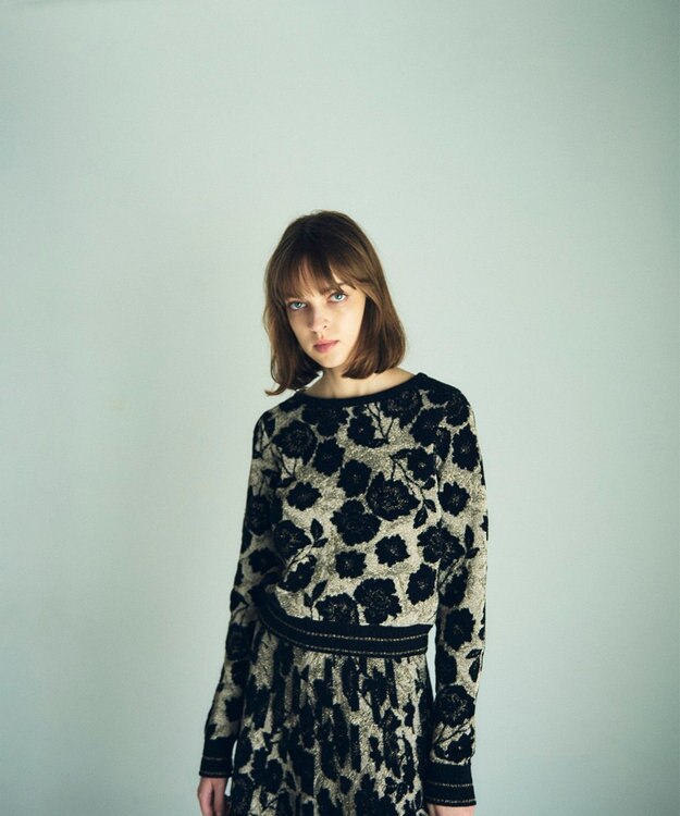 GRACE CONTINENTAL フローラルラメニットトップ ブラック