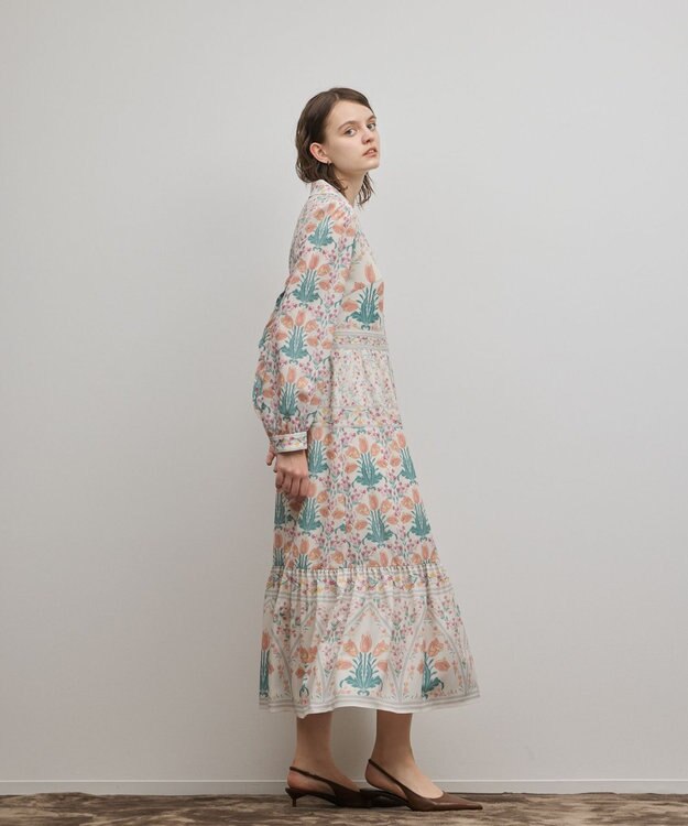 GRACE CONTINENTAL フラワーパターンプリントワンピース キナリ