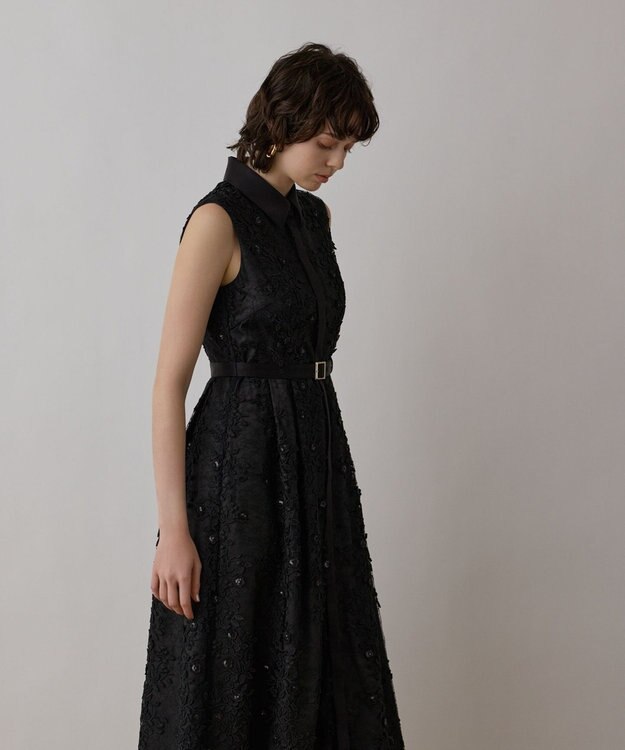 GRACE CONTINENTAL フラワーライン刺繍ワンピース ブラック