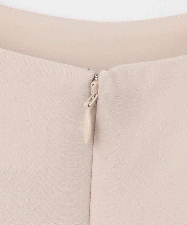 GRACE CONTINENTAL ネックレス付ティアードドレス ベージュ