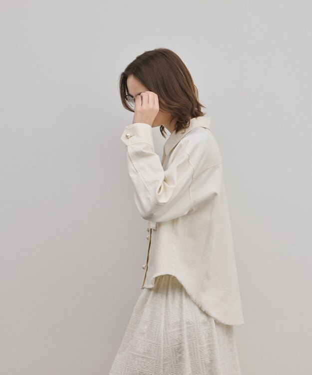 GRACE CONTINENTAL パール釦ピグメントシャツ キナリ