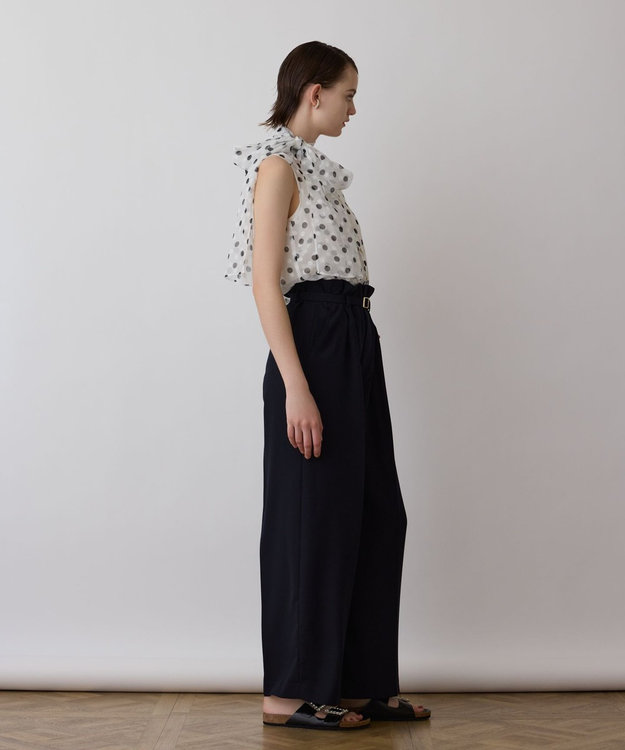 GRACE CONTINENTAL ドットオパールボウタイノースリーブ ホワイト