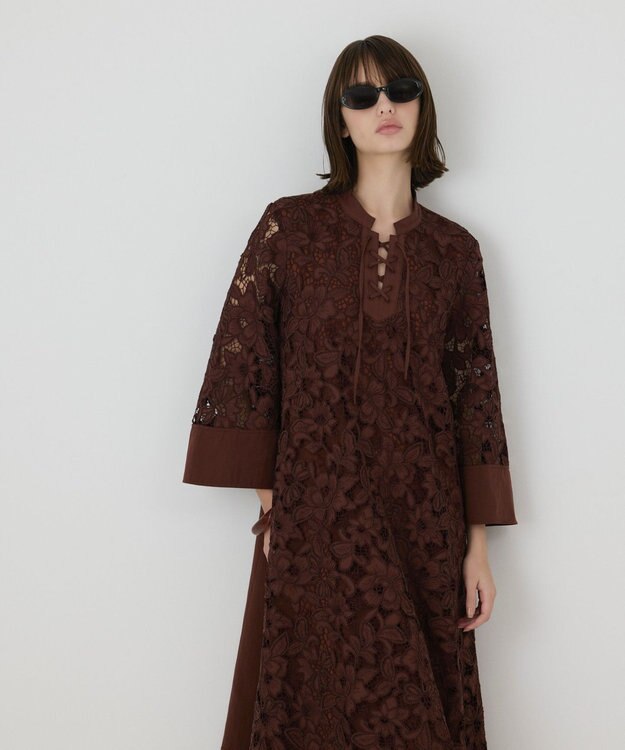 GRACE CONTINENTAL カットワークAラインワンピース ブラウン