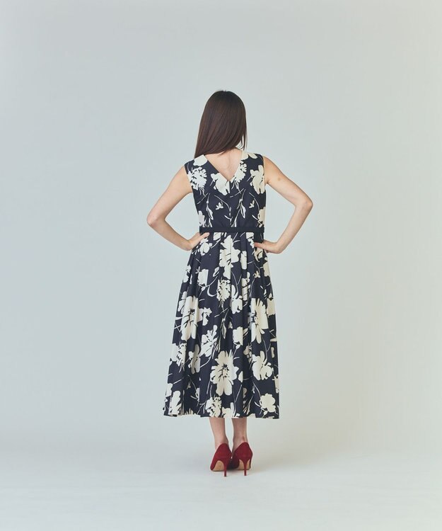 GRACE CONTINENTAL バイカラーボタニカルドレス ブラック