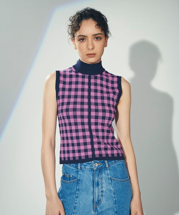GRACE CONTINENTALロゴショートトップ 新品 お得 ロゴカットトップ / GRACE CONTINENTAL | GRACE CONTINENTAL