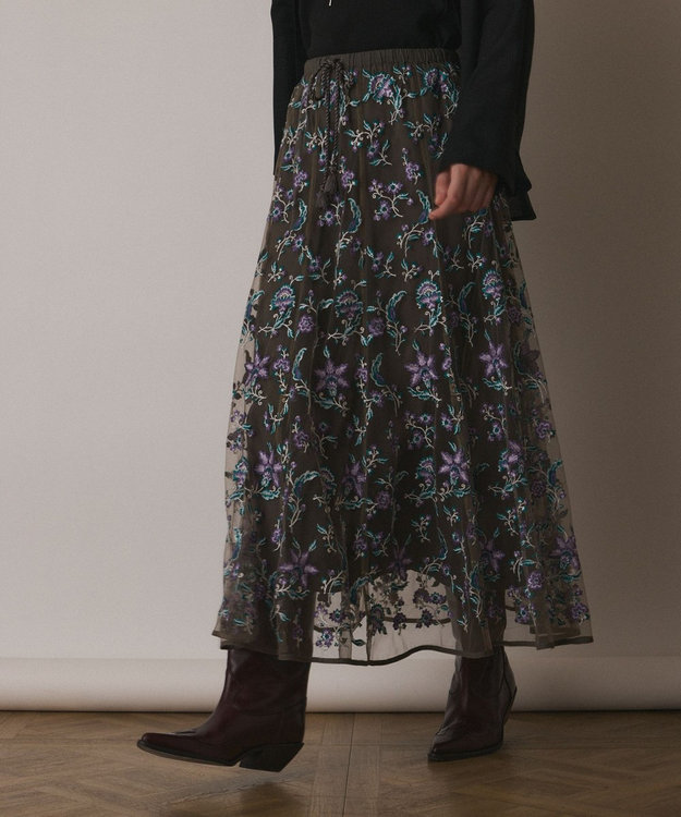 GRACE CONTINENTAL サラサ刺繍チュールスカート カーキ