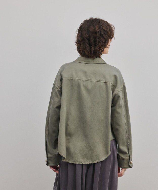 GRACE CONTINENTAL パール釦ピグメントシャツ カーキ