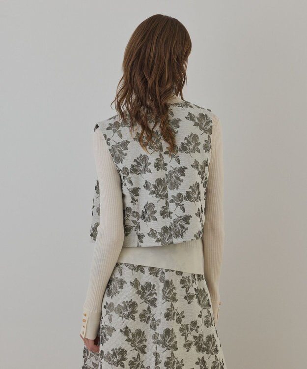 GRACE CONTINENTAL ラメフラワージャガードベスト キナリ