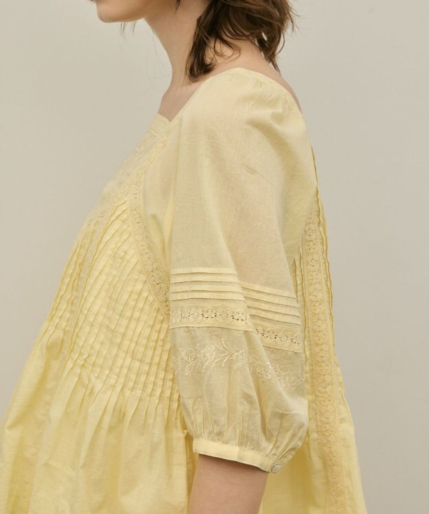 GRACE CONTINENTAL レースコンビピンタックブラウス イエロー