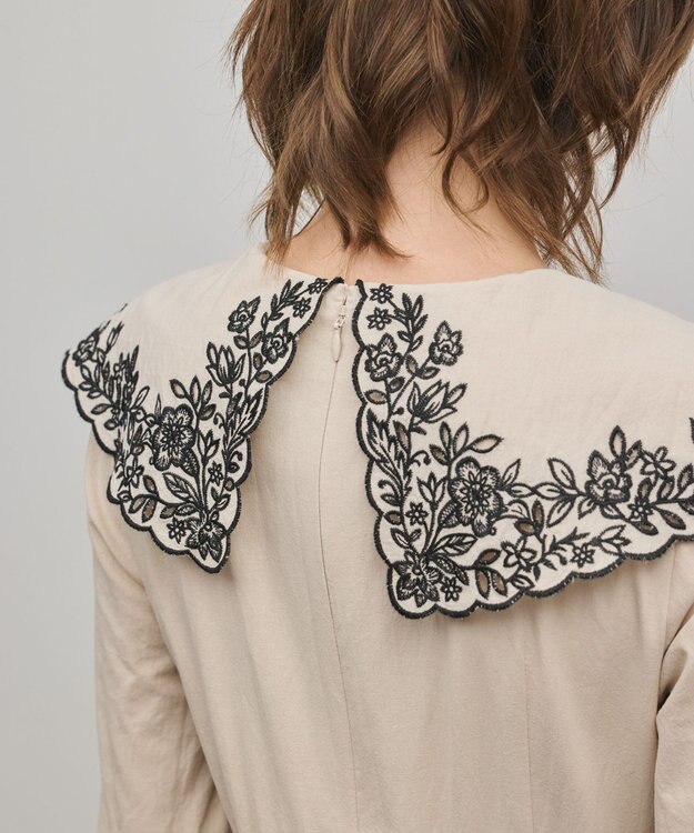 GRACE CONTINENTAL パターン刺繍ワンピース ベージュ