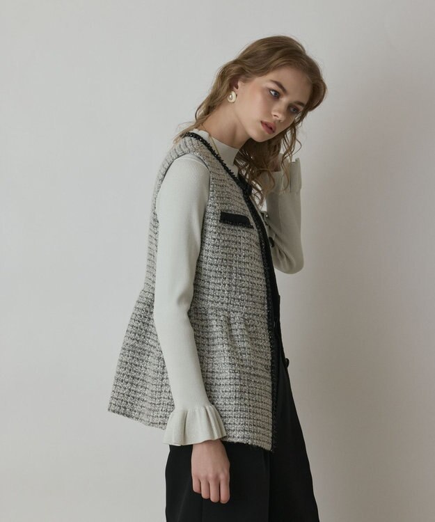 GRACE CONTINENTAL ツイードペプラムベスト ホワイト