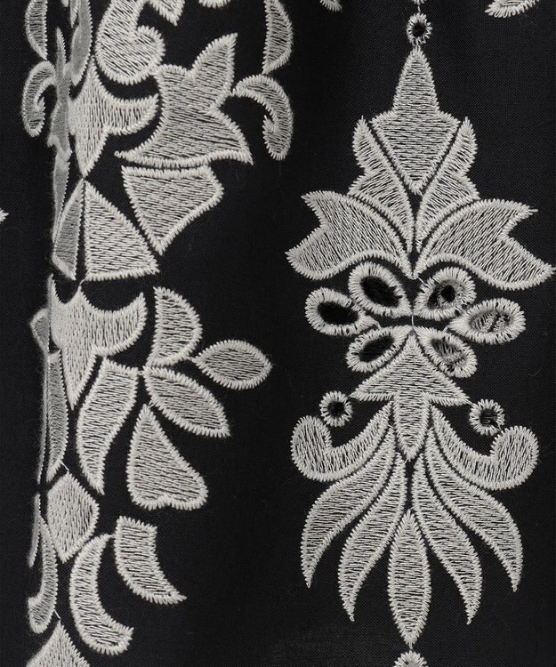 グレースコンチネンタル⭐️刺繍入りブラウス