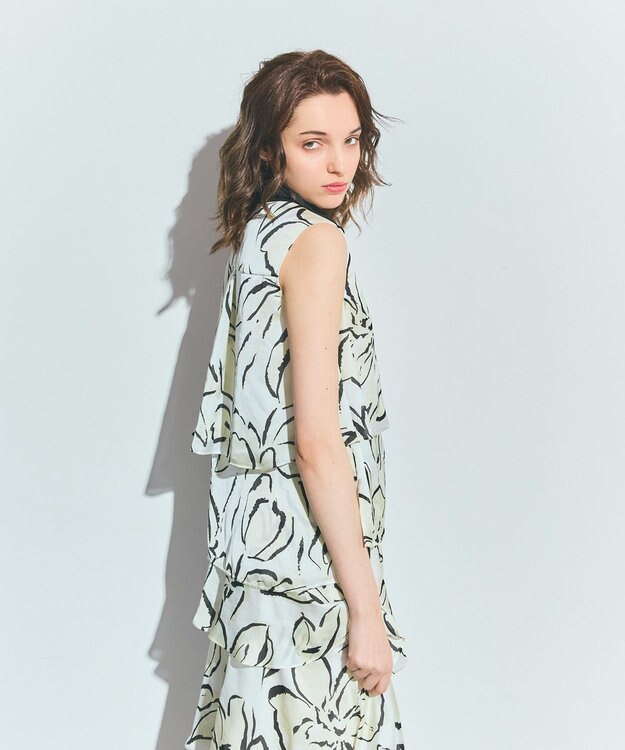 GRACE CONTINENTAL プリントレイヤードノースリーブ キナリ