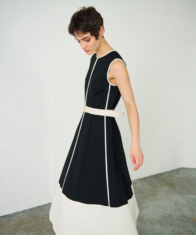 GRACE CONTINENTAL 配色ポンチフレアワンピース ブラック