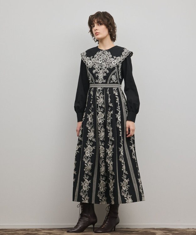 GRACE CONTINENTAL パターン刺繍ワンピース ブラック