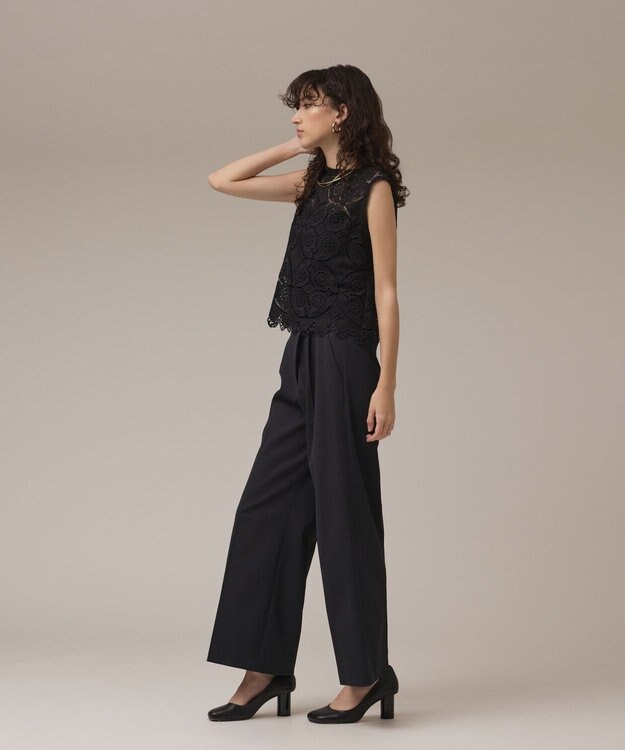 GRACE CONTINENTAL サークルレースノースリーブトップ ブラック