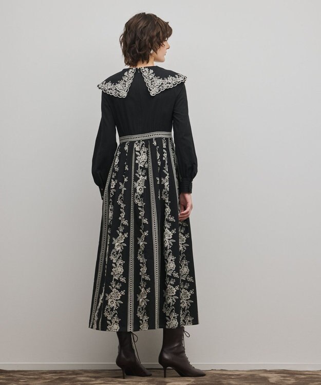 GRACE CONTINENTAL パターン刺繍ワンピース ブラック