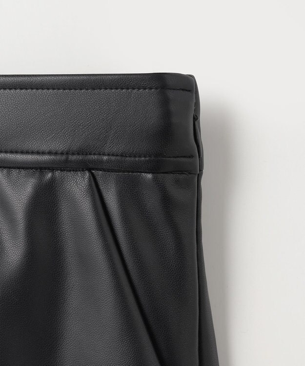 GRACE CONTINENTAL フェイクレザーミニスカート ブラック