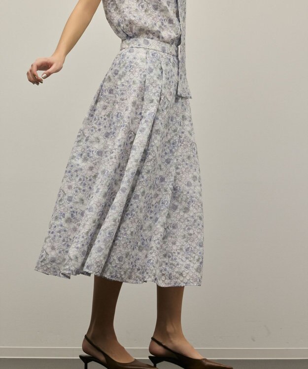 GRACE CONTINENTAL シアーフラワープリントジャガードフレアスカート グレー