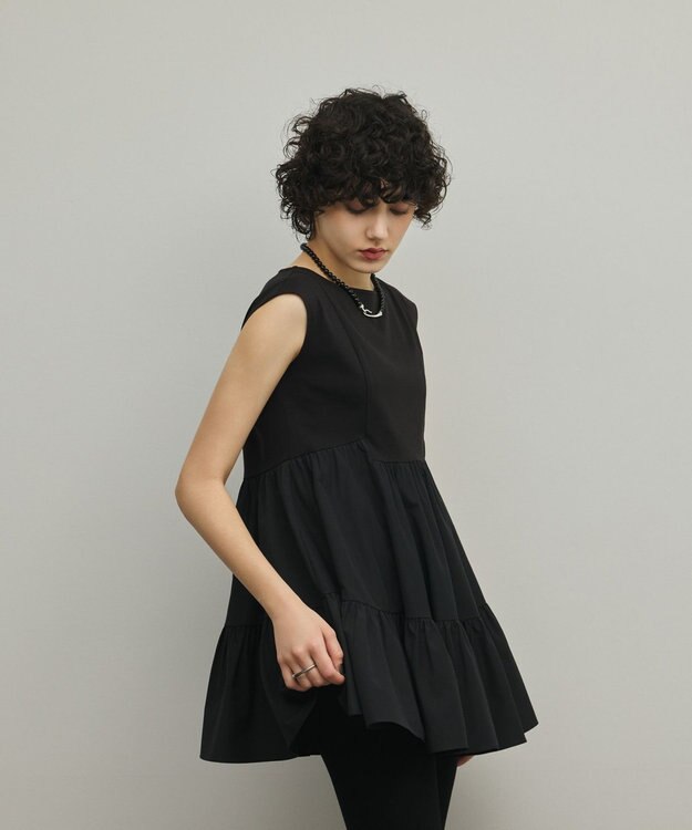 GRACE CONTINENTAL フレア切替カットトップ ブラック